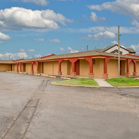 Travelers Inn Midwest City Kültér fotó