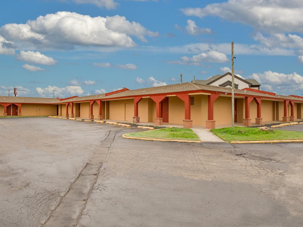 Travelers Inn Midwest City Kültér fotó