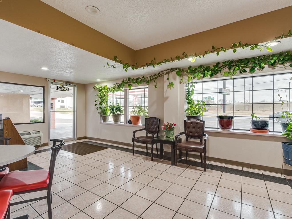 Travelers Inn Midwest City Kültér fotó