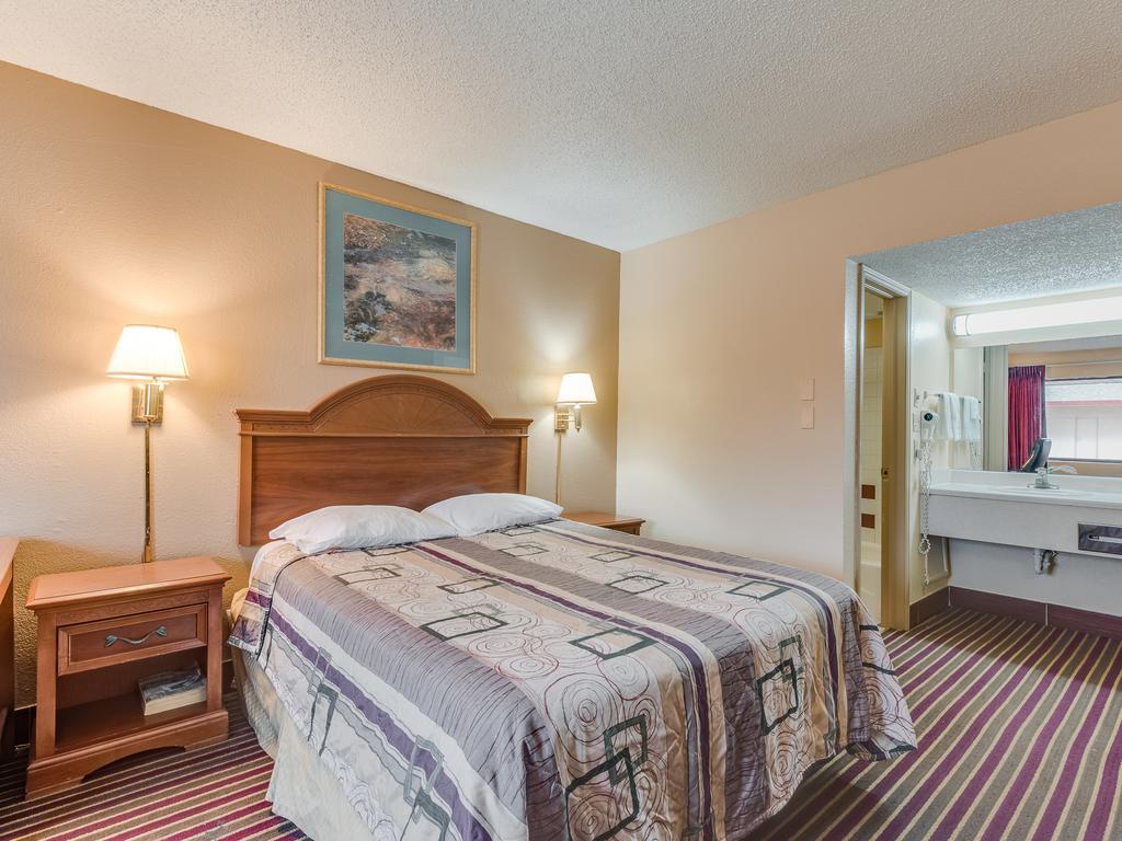 Travelers Inn Midwest City Kültér fotó