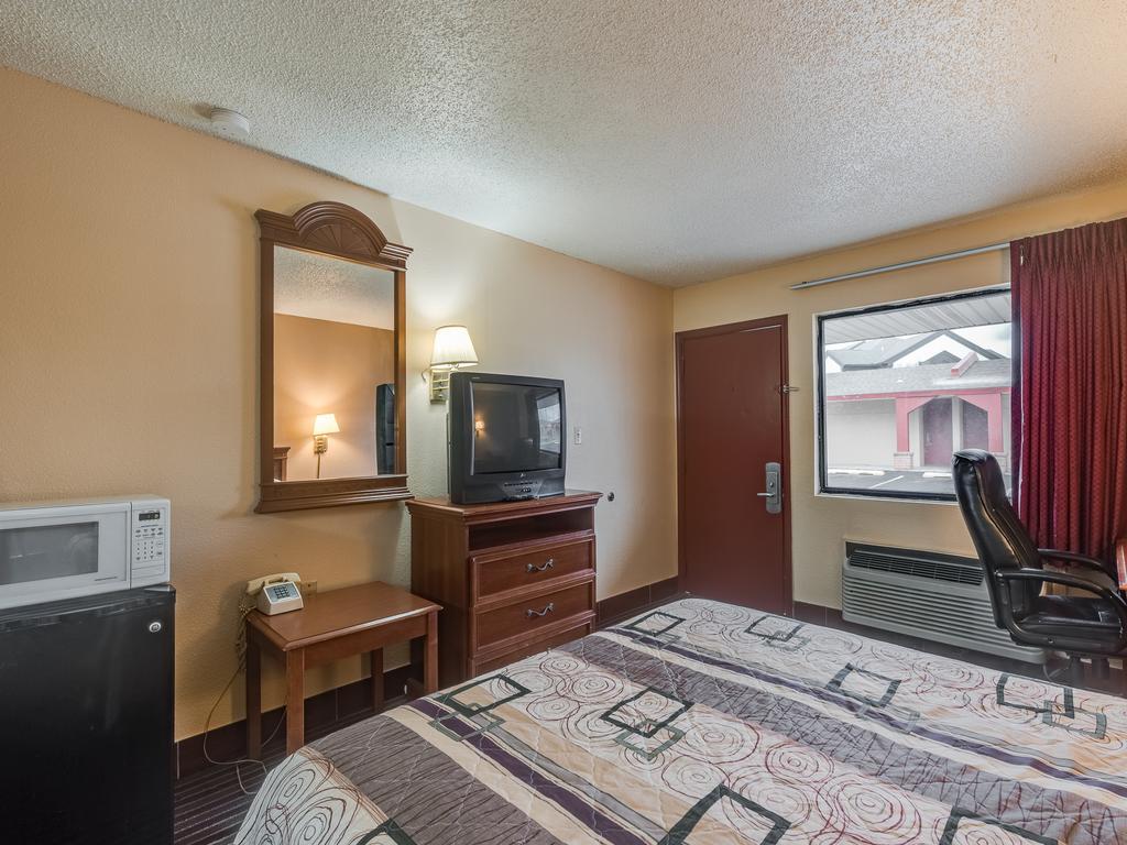 Travelers Inn Midwest City Kültér fotó