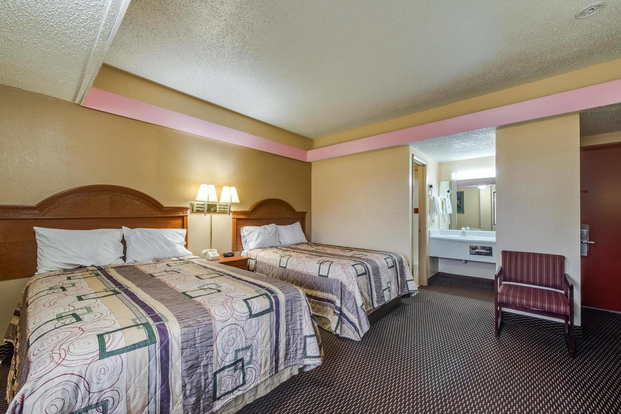 Travelers Inn Midwest City Kültér fotó