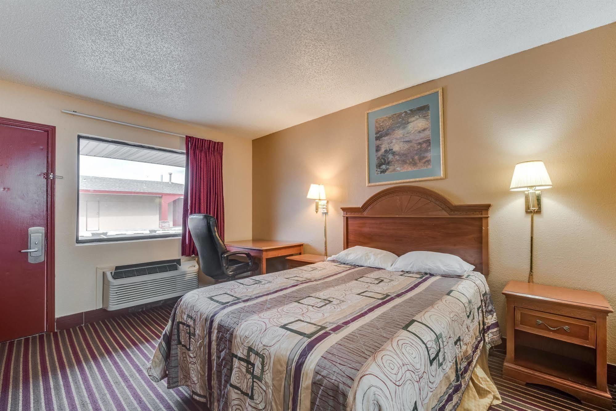 Travelers Inn Midwest City Kültér fotó